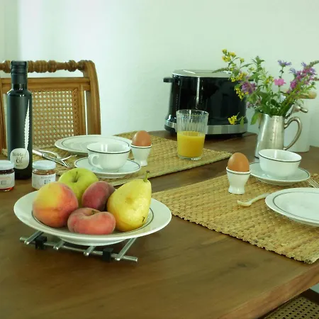 Strauss Am Botanischen Garten In Appartement *