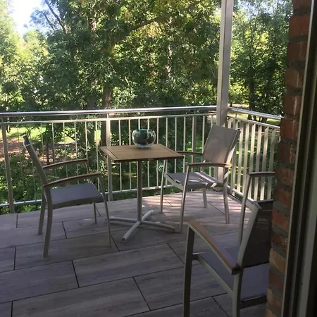 Strauss Am Botanischen Garten In Appartement Eschwege